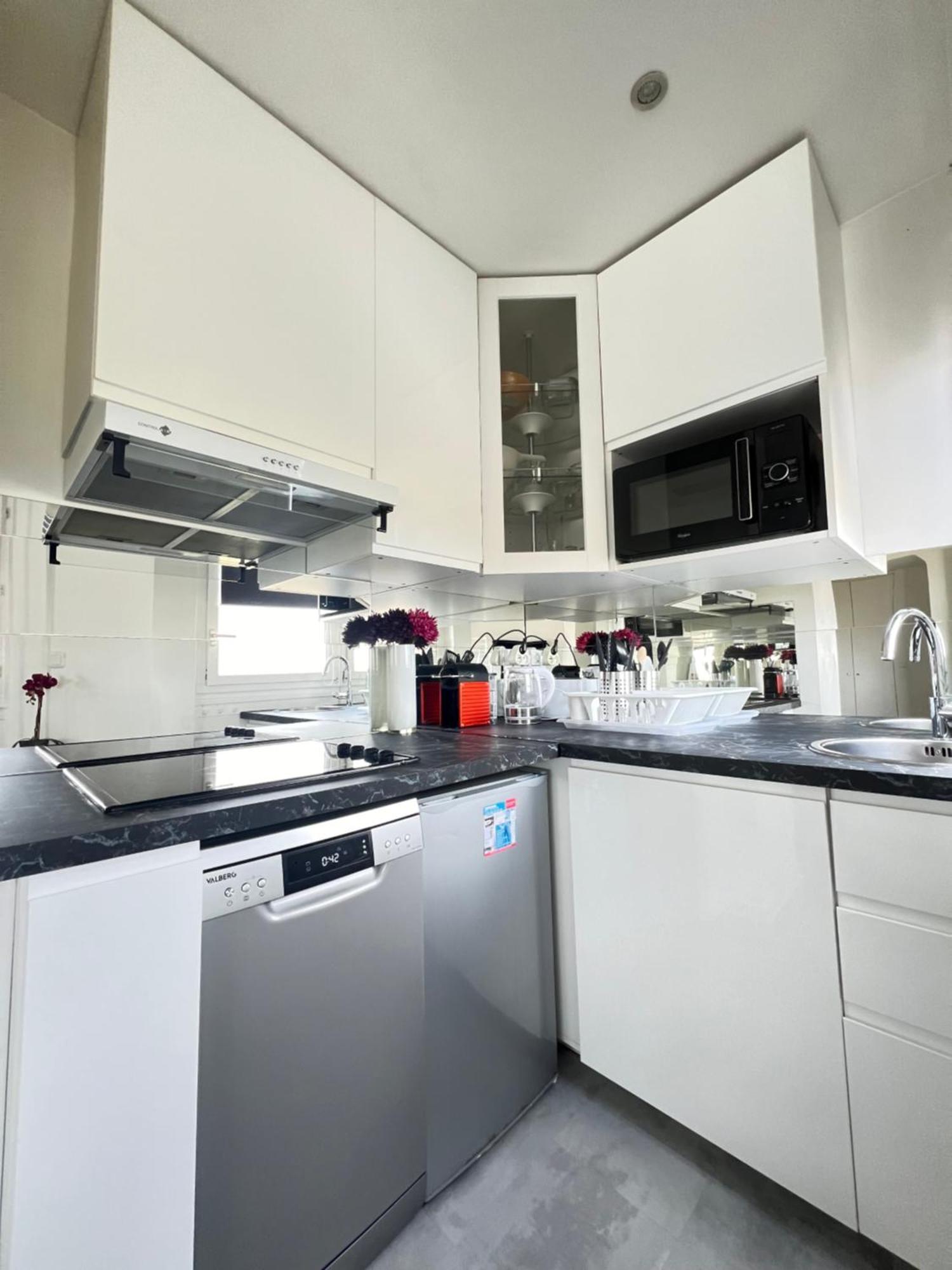 Apartment Home In Paris With View, 15Min Direct To Center Екстер'єр фото