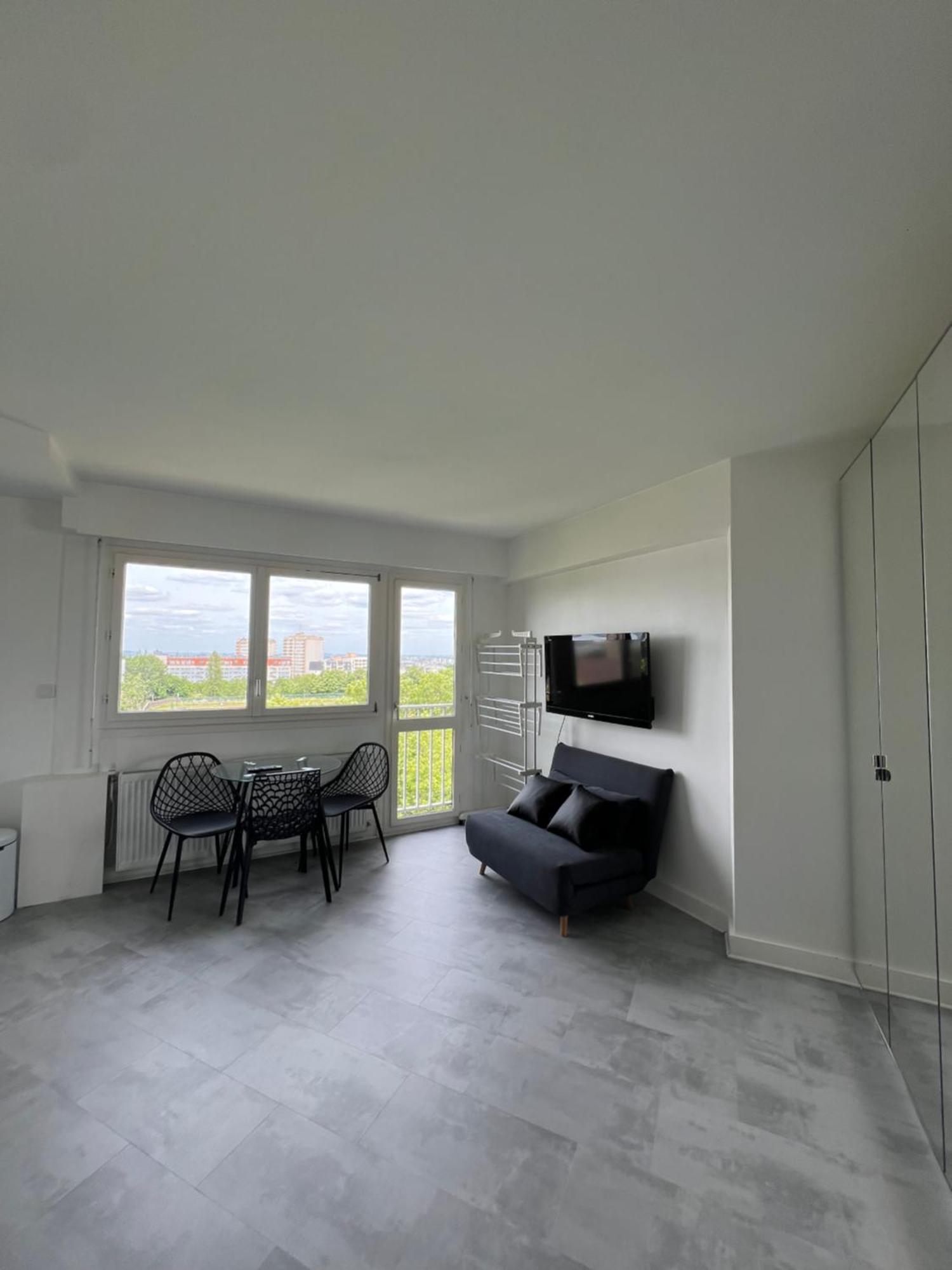 Apartment Home In Paris With View, 15Min Direct To Center Екстер'єр фото